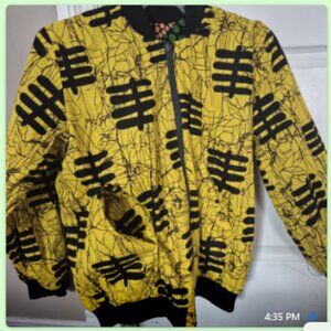 Chic and versatile 2-sided ankara bomber jackets